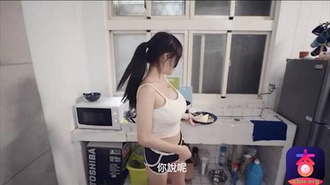 那些年的起床操-与大奶子女友打个晨炮